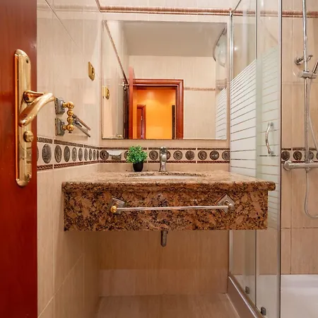 2-br With A Free Private Parking Space Апартаменты