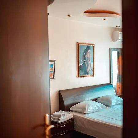 2-br With A Free Private Parking Space Апартаменты Варна