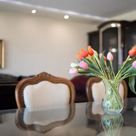 2-br With A Free Private Parking Space Апартаменты *
